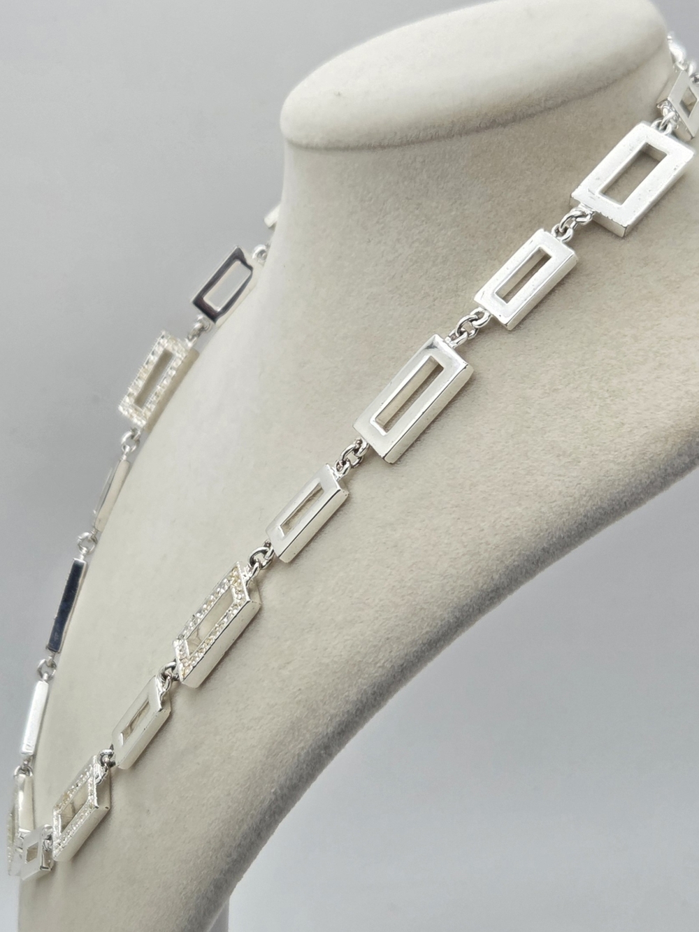 Signed Napier Rhodium Plated Art Deco Style Rhinestone Link Necklace - Picture 4 of 16